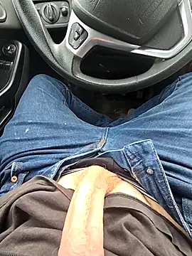 Snapshot of Titanhoott chatting on March 2025 11:12:02 AM Titanhoott online show from March 2025 11:12:02 AM