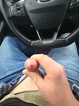 Snapshot of Titanhoott chatting on December 2024 08:22:01 AM Titanhoott online show from December 2024 08:22:01 AM