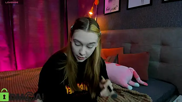 Lesi Moonie01 online show from October 2025 08:38:02 AM