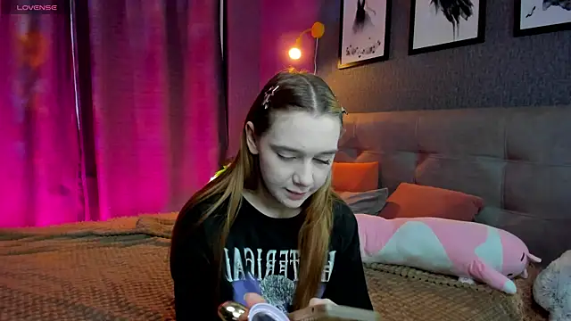 Lesi Moonie01 online show from November 2025 09:21:01 AM