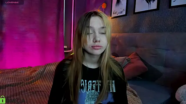 Lesi Moonie01 online show from October 2025 08:13:01 AM