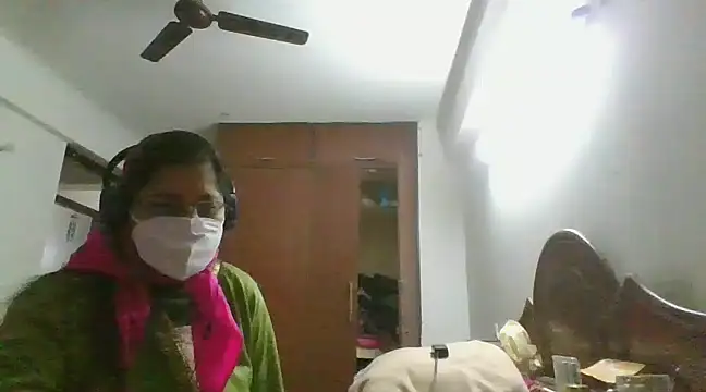 cutiecatty21 online show from December 2024 02:09:02 PM
