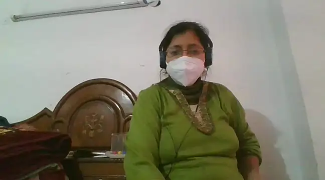 Snapshot of cutiecatty21 chatting on December 2024 10:17:01 AM cutiecatty21 online show from December 2024 10:17:01 AM