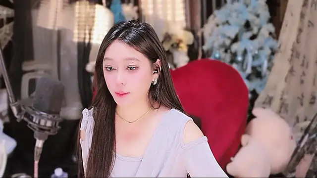 Snapshot of Missy_Nana21 chatting on December 2025 04:27:01 PM Missy Nana21 online show from December 2025 04:27:01 PM