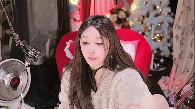 Missy Nana21 online show from February 2026 04:28:01 PM