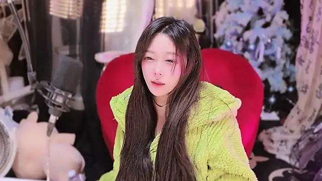 Snapshot of Missy_Nana21 chatting on November 2025 04:17:02 PM Missy Nana21 online show from November 2025 04:17:02 PM