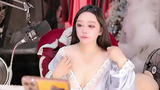 Missy Nana21 online show from May 2026 04:07:01 PM