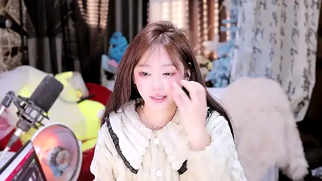 Snapshot of Missy_Nana21 chatting on February 2025 04:33:01 PM Missy Nana21 online show from February 2025 04:33:01 PM