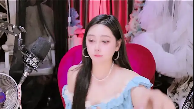 Missy Nana21 online show from May 2026 04:01:01 PM