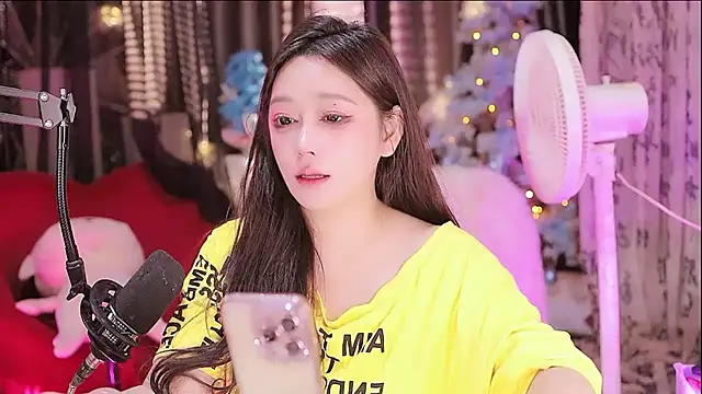 Snapshot of Missy_Nana21 chatting on September 2025 03:24:02 PM Missy Nana21 online show from September 2025 03:24:02 PM