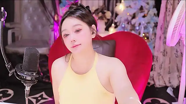 Snapshot of Missy_Nana21 chatting on September 2025 01:39:01 PM Missy Nana21 online show from September 2025 01:39:01 PM
