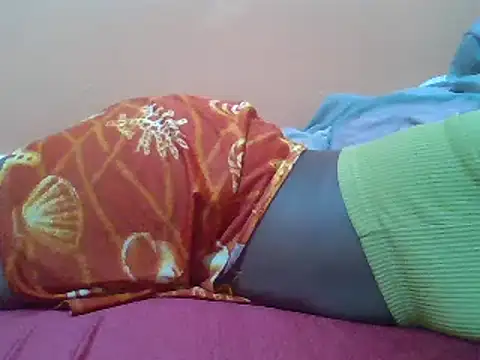 Moonfades online show from December 2024 06:16:02 PM