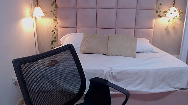 Alaya cute online show from December 2025 11:50:02 PM