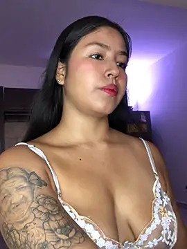 EmmaRossem online show from March 2026 07:10:02 PM