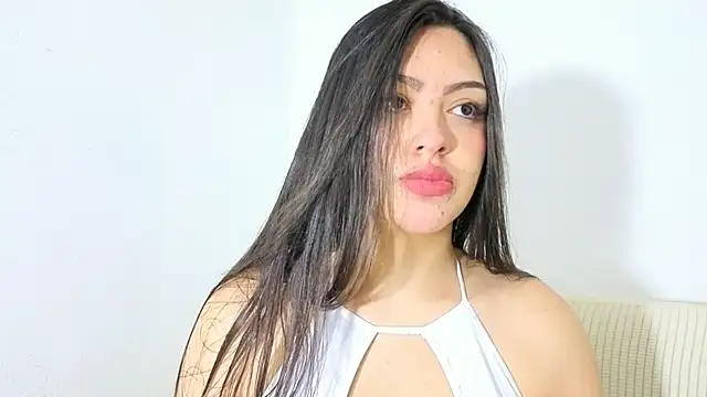 Snapshot of Sweet-Sophiee chatting on October 2025 03:55:02 AM Sweet-Sophiee online show from October 2025 03:55:02 AM