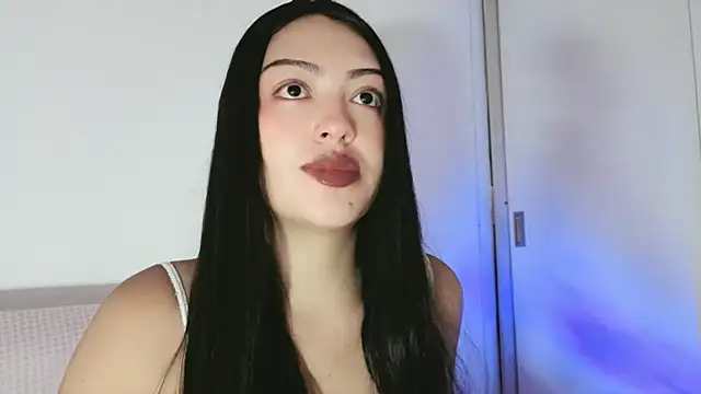 Sweet-Sophiee online show from July 2026 03:15:01 AM