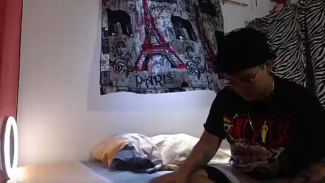 SHARLOTTE MORGAN online show from October 2025 04:40:01 PM