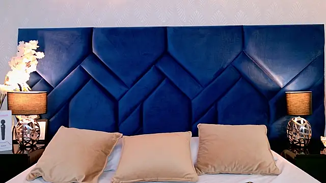 AmbarSantany online show from November 2025 12:22:01 AM