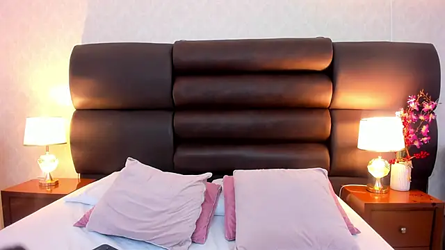 AmbarSantany online show from February 2026 11:27:02 PM