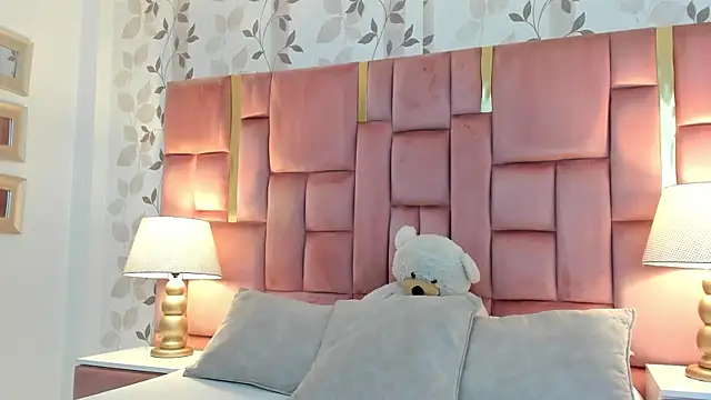 AmbarSantany online show from January 2026 11:20:01 PM