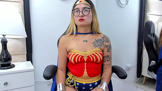 AmbarSantany online show from October 2025 02:24:02 PM