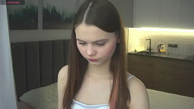 its me lissa  online show from July 2026 01:36:02 PM