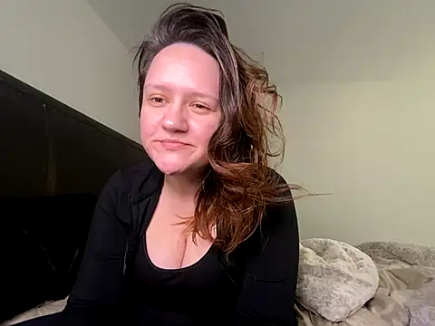 Snapshot of Kinkbitch25 chatting on December 2025 07:41:01 PM Kinkbitch25 online show from December 2025 07:41:01 PM