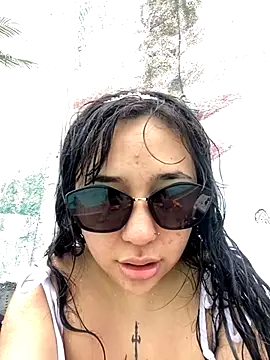 Megansttein  online show from November 2025 05:50:02 PM