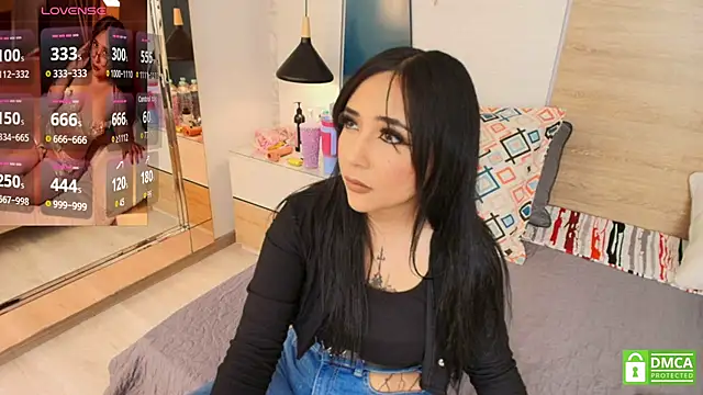 Megansttein  online show from October 2025 07:13:01 PM