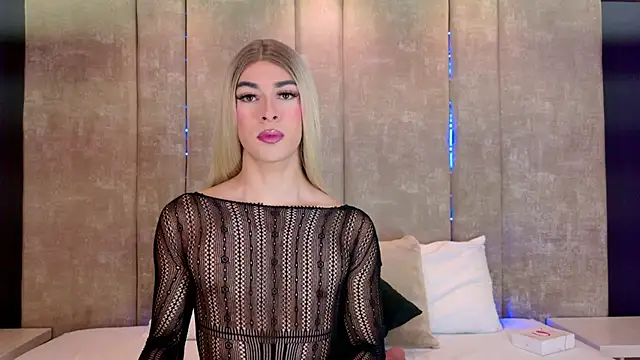 MaxiRogers online show from November 2025 11:47:01 AM