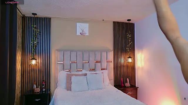 Nathan Smith  online show from April 2026 03:50:02 PM