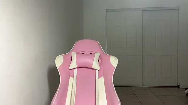 shandiloveslemonss online show from October 2025 01:59:01 AM