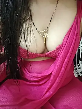 Snapshot of Sweetyi chatting on July 2026 05:03:02 AM Sweetyi online show from July 2026 05:03:02 AM
