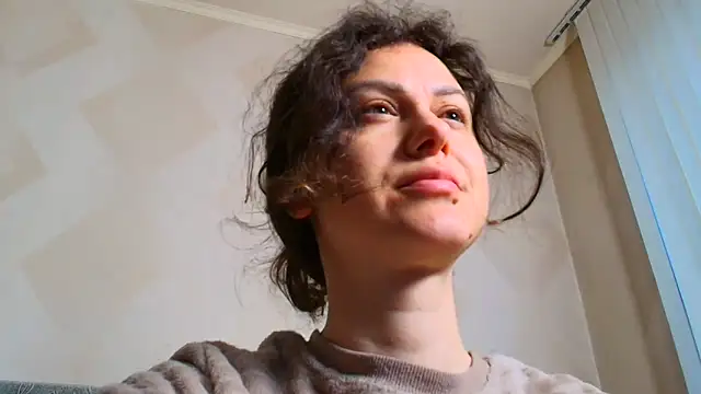 Snapshot of LeggyLover90 chatting on May 2026 04:58:01 PM LeggyLover90 online show from May 2026 04:58:01 PM