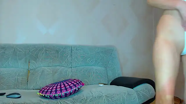 LeggyLover90 online show from February 2026 04:07:01 PM