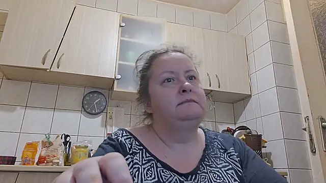 melissaBlessing online show from April 2026 10:28:01 PM