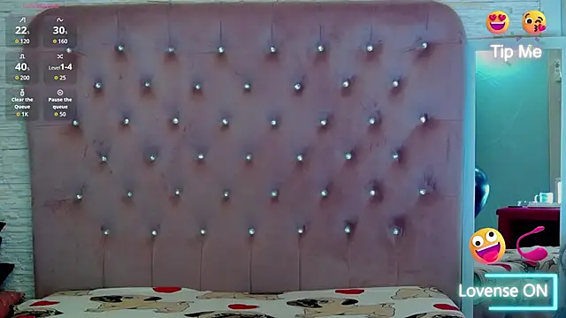 KikiSweet08 online show from November 2025 05:18:01 AM