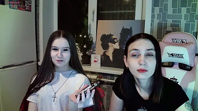 Snapshot of BlackHe4rts_ chatting on January 2025 09:39:01 PM BlackHe4rts  online show from January 2025 09:39:01 PM