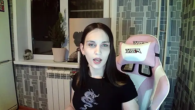 Snapshot of BlackHe4rts_ chatting on March 2025 10:48:01 PM BlackHe4rts  online show from March 2025 10:48:01 PM