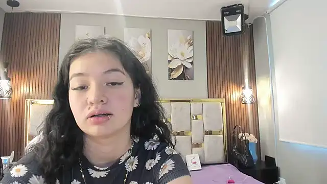 Snapshot of lilimini032 chatting on July 2026 08:39:02 PM lilimini032 online show from July 2026 08:39:02 PM