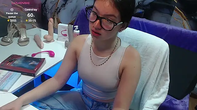 lilimini032 online show from March 2025 07:20:02 PM