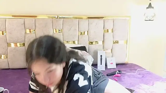 lilimini032 online show from March 2026 08:02:02 PM