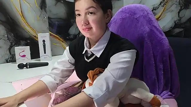 lilimini032 online show from February 2026 08:20:01 PM