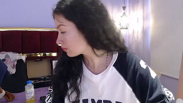 lilimini032 online show from December 2025 07:36:05 PM