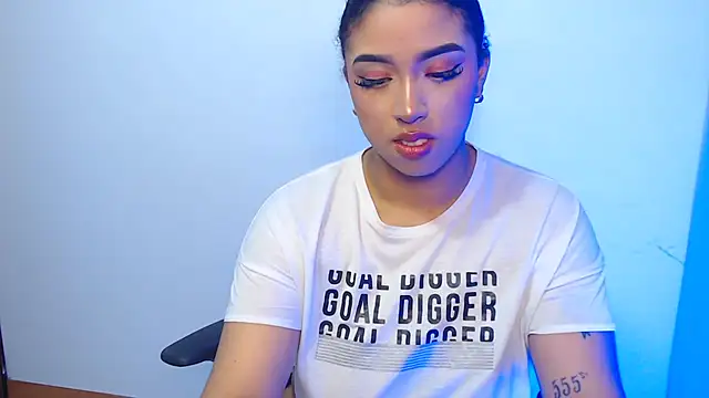 barbara falcons online show from November 2025 06:30:01 PM