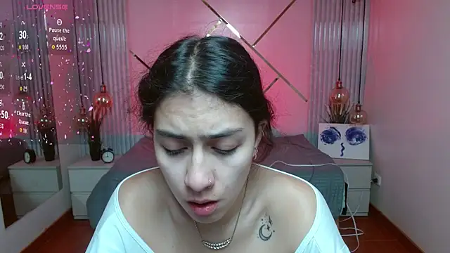 Lita Rogers online show from April 2026 01:37:01 PM