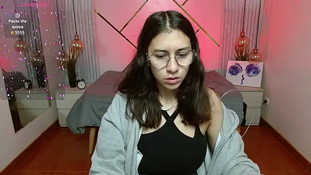 Lita Rogers online show from April 2026 01:02:01 PM