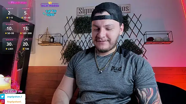 Snapshot of Angelgraham_1 chatting on December 2025 05:07:01 PM Angelgraham 1 online show from December 2025 05:07:01 PM