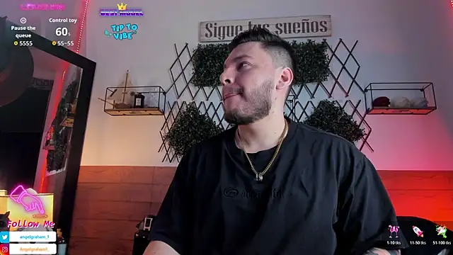 Snapshot of Angelgraham_1 chatting on November 2025 05:05:01 PM Angelgraham 1 online show from November 2025 05:05:01 PM