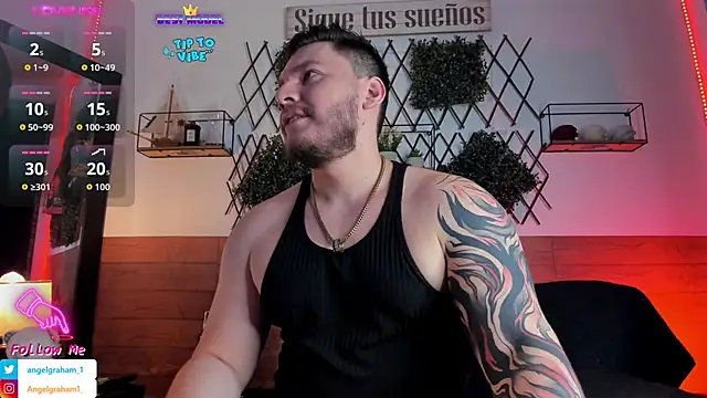 Snapshot of Angelgraham_1 chatting on November 2025 05:52:02 PM Angelgraham 1 online show from November 2025 05:52:02 PM